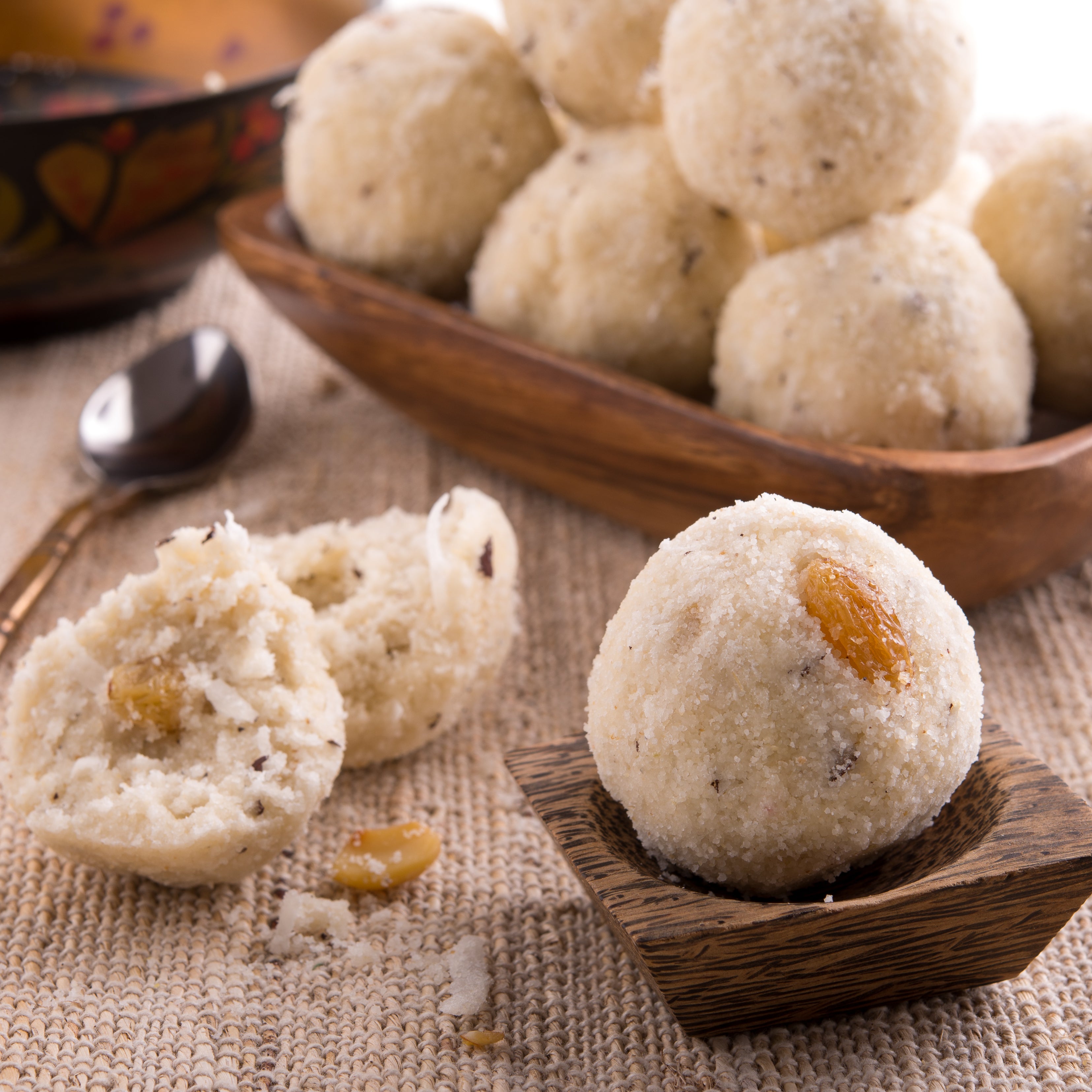 Rava Laddoo 400g - Delight Foods